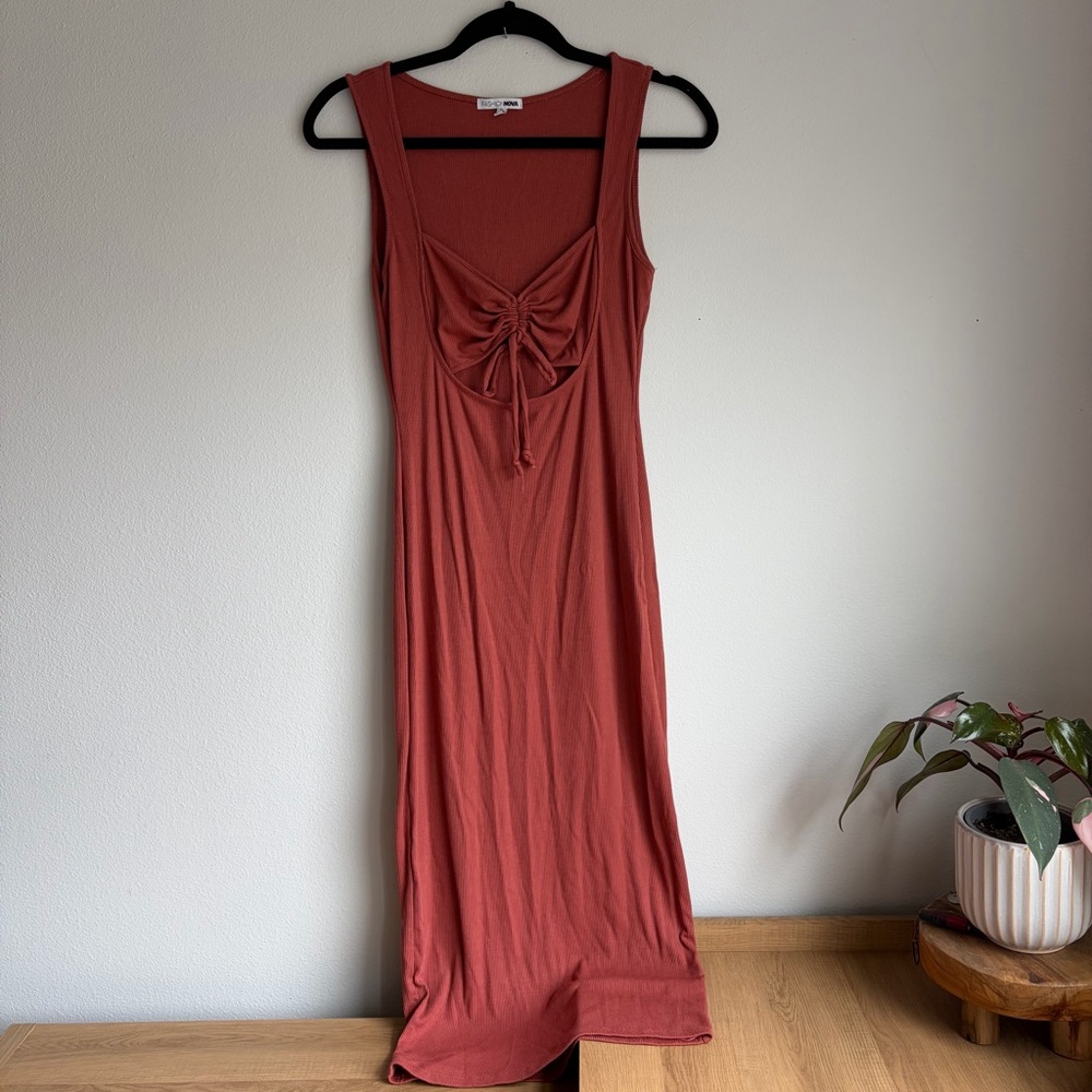 Fashion Nova Rust Tie-Front‎ Maxi Dress